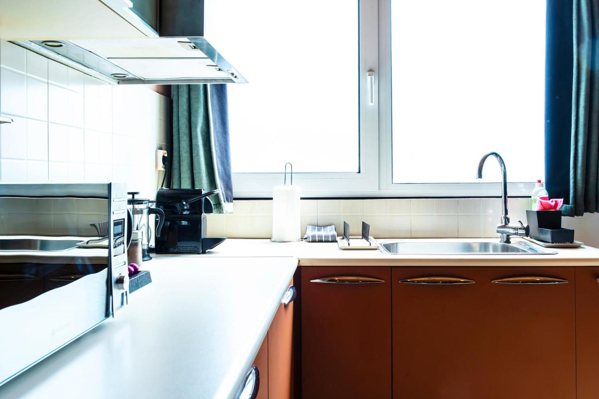 Lis153 By Smart Cozy Suites - Top Floors With Amazing City View - Available 24Hr Athens Luaran gambar